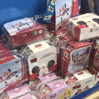 PEGATINAS DISNEY MIX EN DISPENSADOR (48 uds.)